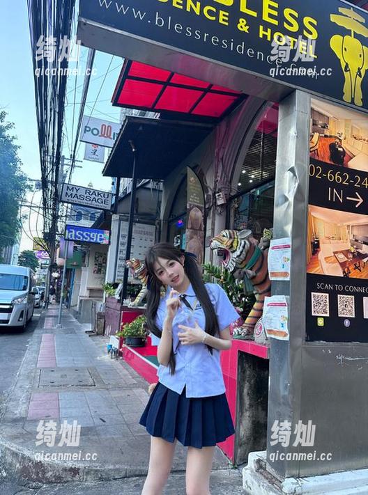 17 话说“www.17”视频里那个人,那表现真是把我看愣了,醉了!