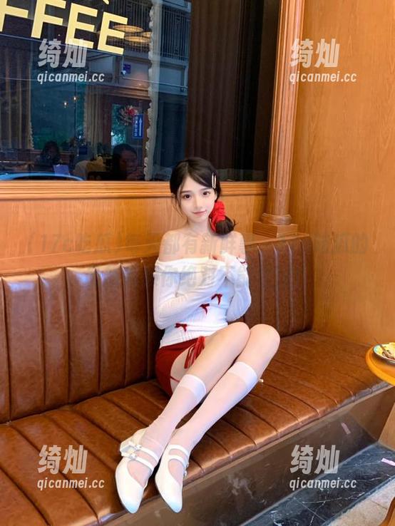 17c吃瓜 每天都有新鲜事,17c吃瓜的最新视频你绝对不能错过!