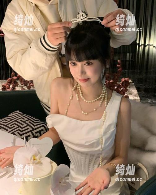 17c吃瓜 17c吃瓜:直达你心底的好奇,抓住八卦的瞬间!