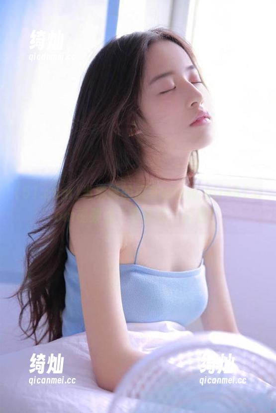 51.com 当沸腾的瓜在www.ylie51.com视频里‘零距离’接触!