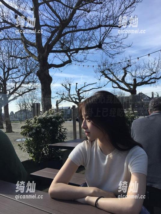 51吃瓜 妈妈再也不用担心我的资源了,51吃瓜让我在全网八卦上已经吃撑了!