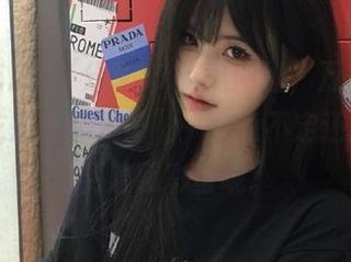 “分享51吃瓜网址，万一就成全民吃瓜大神了！”——说不定还能get到隐藏彩蛋呢。