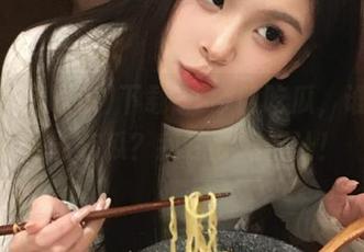 下载91今日吃瓜，谁说我只能吃瓜？我还要喝橙汁！
