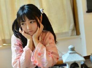 惊呆！91吃瓜视频里竟然有人边吃瓜边直播，真是新境界！