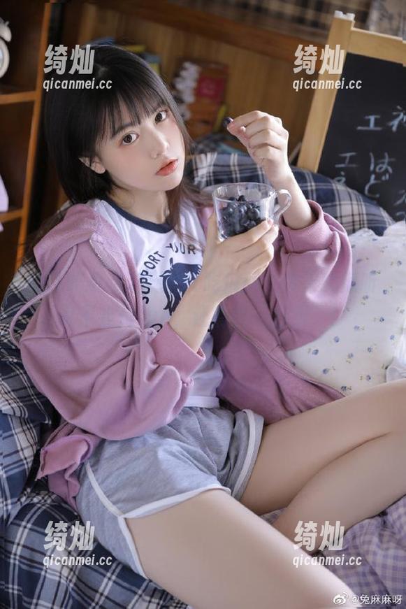 91吃瓜网 登录91吃瓜网,今天的瓜听说不止是fun,还有些“心累”!