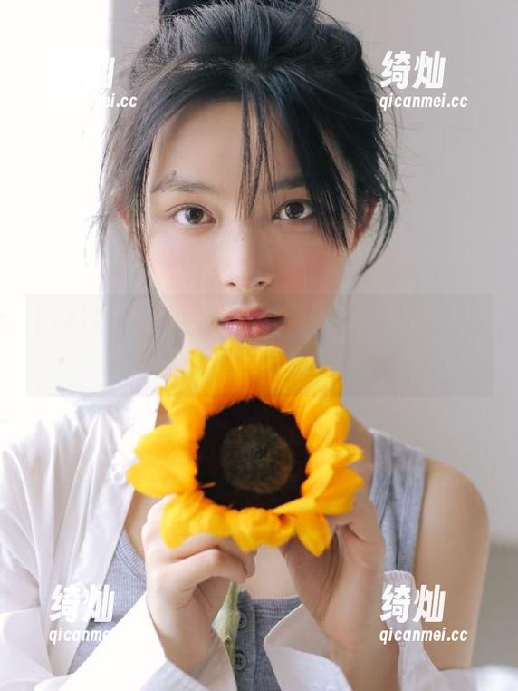 这一回，zztt11app可真是让我眼前一亮，她居然……