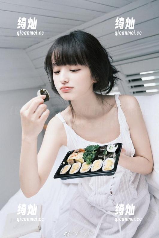 吃瓜网 快来下载吃瓜网,资源大礼包上线,让你一鼻子趣事!