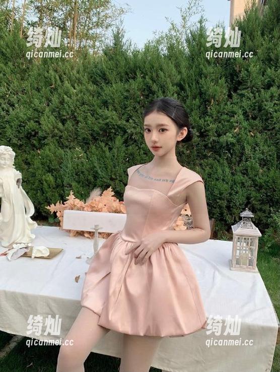 吃瓜网不打烊 吃瓜网不打烊zzzttt,今天发布的瓜持久锁定,快来一起摇一摇?