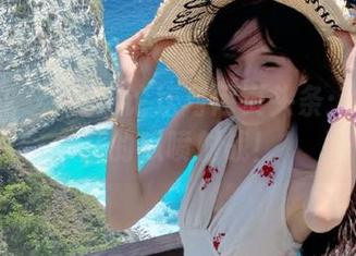 吃瓜论坛与网页头条：一场疯狂的瓜喷射战！