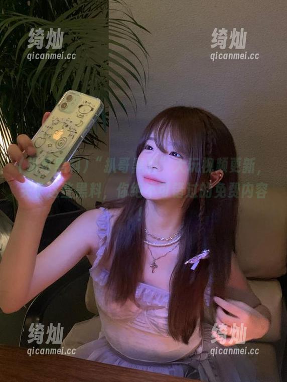 扒哥黑料 “扒哥黑料”大玩视频更新,关于这些黑料,你绝不可错过的免费内容!