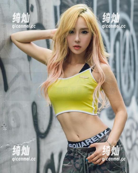 明星黑料 明星黑料”入口,随便滑一下,心里默念“我可不是来找乐子的!