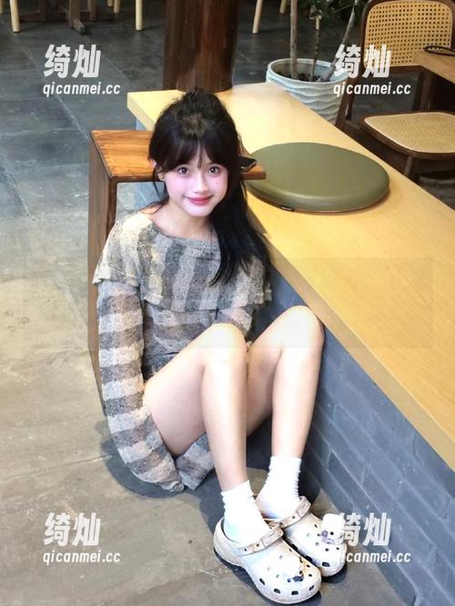 黑料社 黑料社官网真是个好地方,下载后就能天天吃瓜,哈哈!
