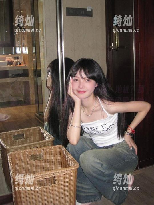 黑料福利 找不到“黑料福利”地址?别急,跟着我一起挖掘瓜!咱们勇闯黑色地带!