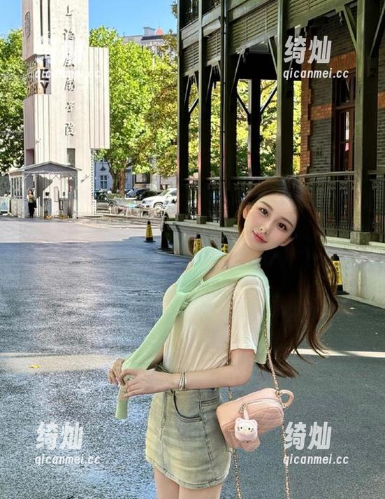 黑料网 最新劲爆:黑料网官网上线神秘功能,吸引无数瓜虫围观!