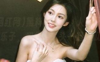 黑料网红网，人生导航：找点乐子，和你的丫头一起吃瓜！