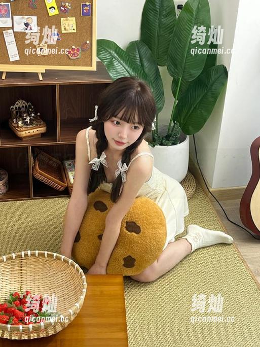 黑脸不打烊 在线八卦小组:黑脸不打烊,瓜们飞起来了!