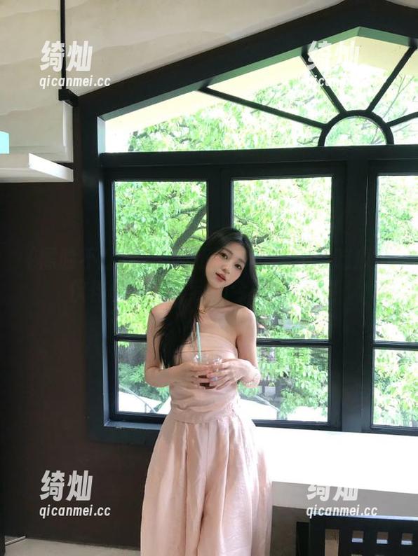 黑脸不打烊 黑脸不打烊苹果版:吃瓜小伙伴们集合!我们今晚不打烊!